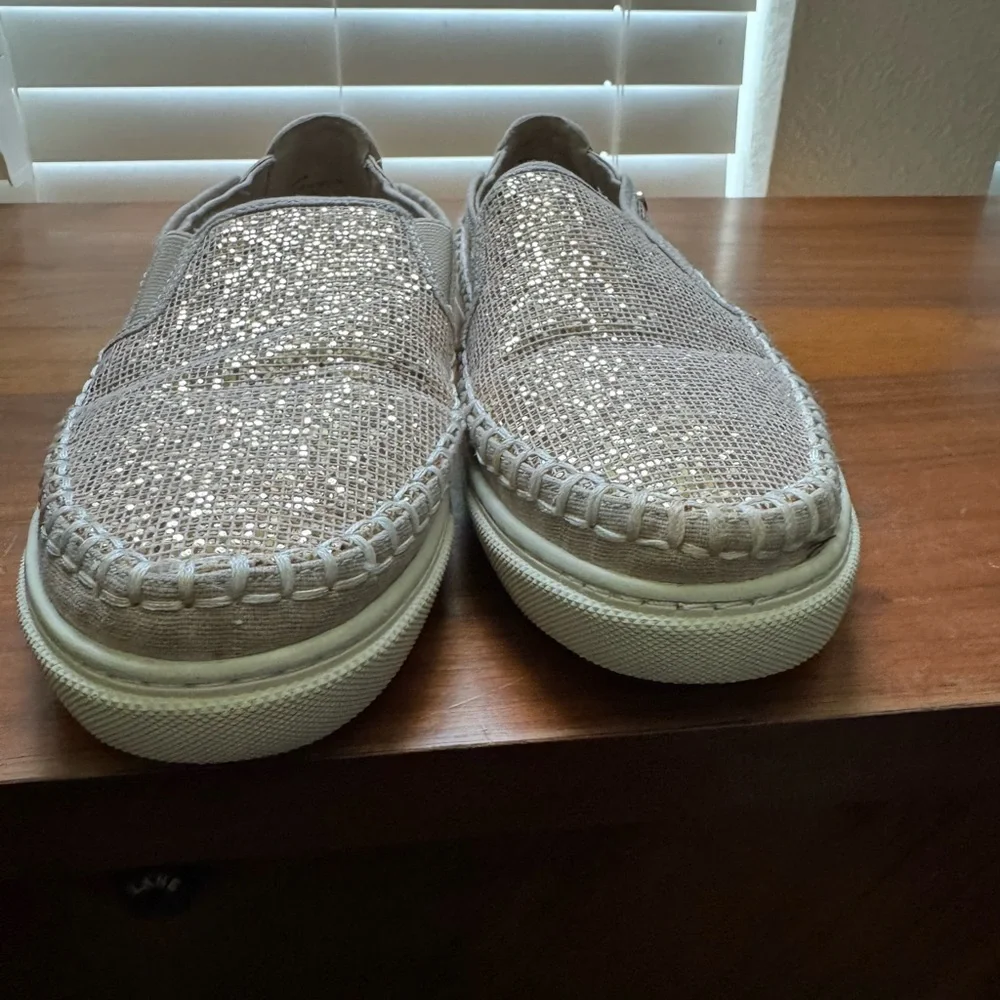 Yellow Box Women's Glitter Loafers women’s sized 6 - Picture 4 of 13